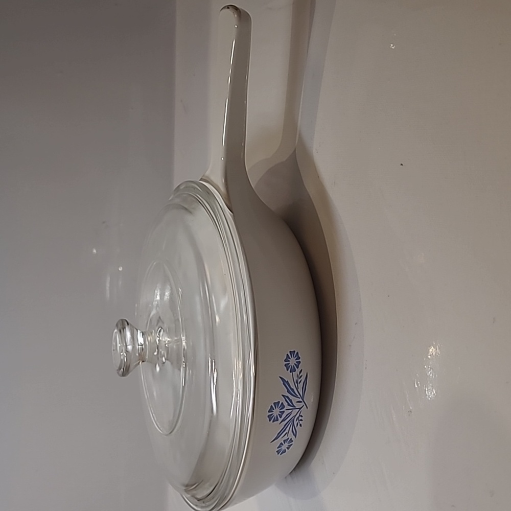 (#3)Vintage corningware p-83-B. 12cm  canada
